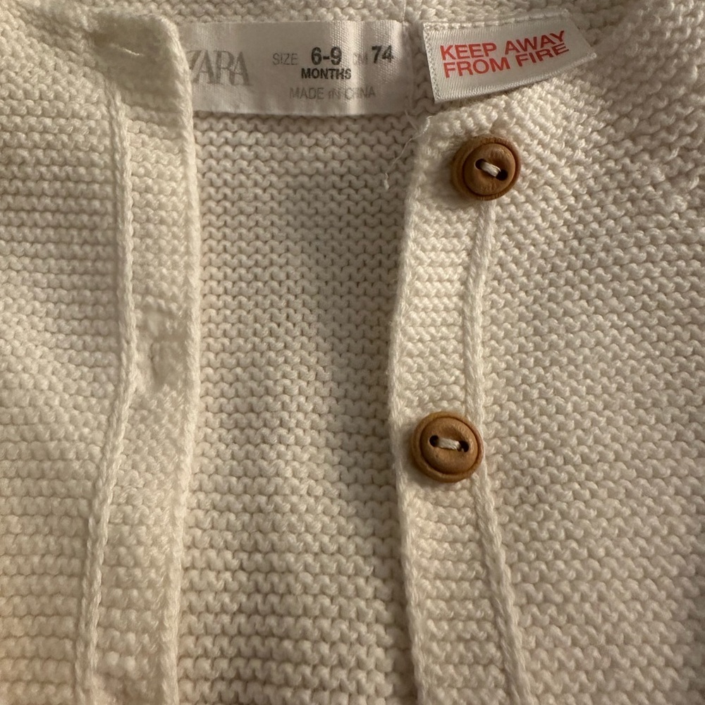 Zara baby cardigan in size 6/9 months, perfect condition